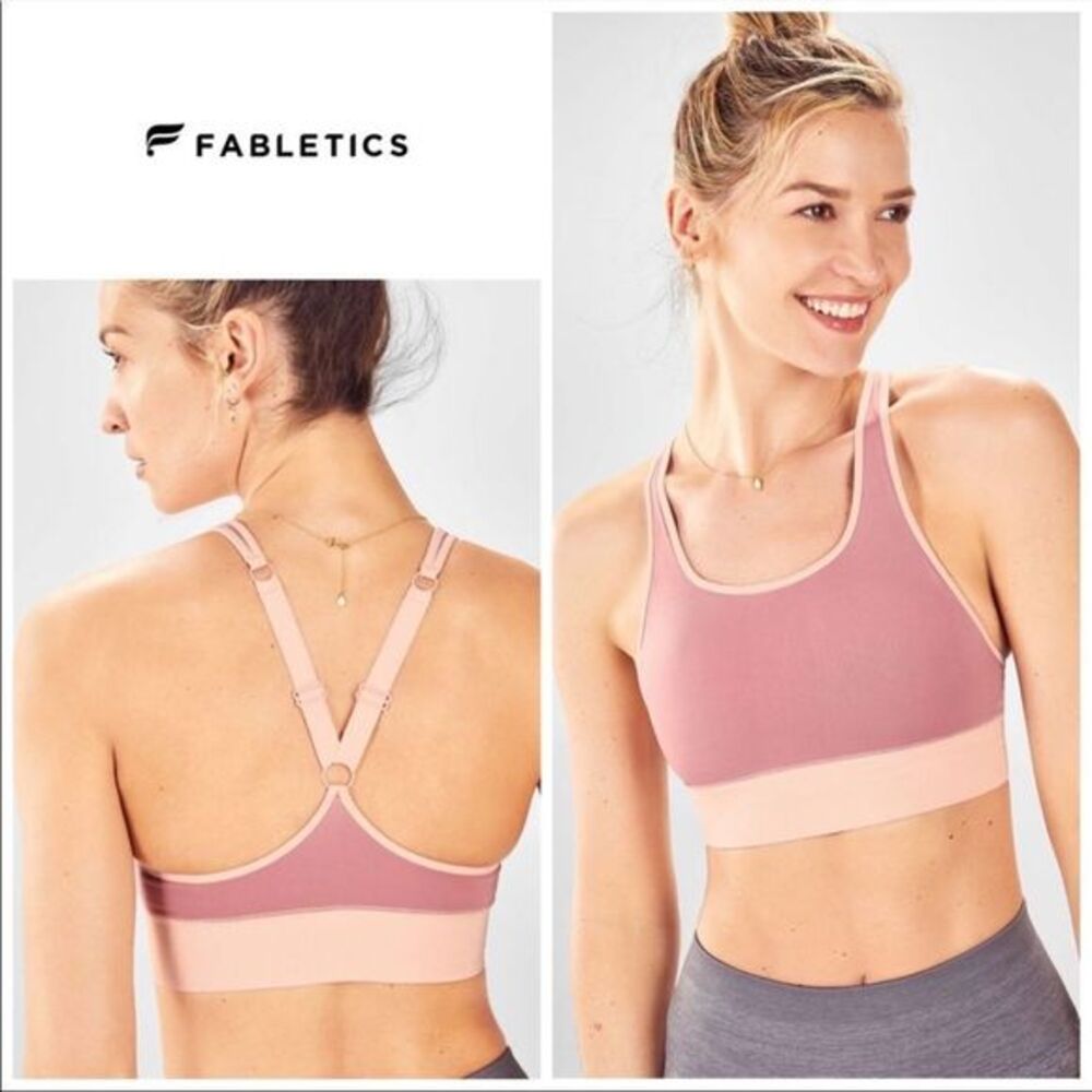 Fabletics Seamless Eliza II sports bra Vintage Almond Pink Medium